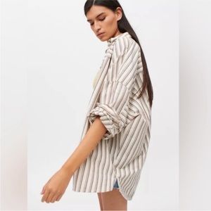 UO Oversized Bryce Striped Longline Button-Down Shirt Cream / Brown size Small